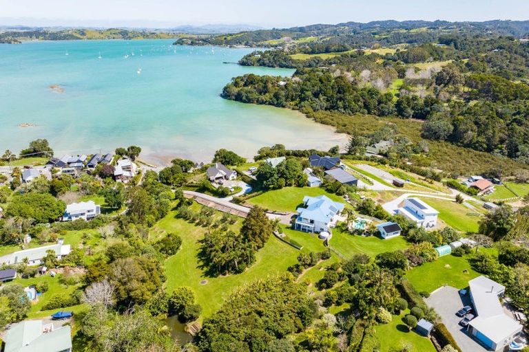 Photo of property in 92 Ritchie Road, Parua Bay, Whangarei, 0174