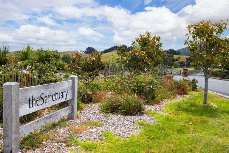 Photo of property in 48 Robert Hastie Drive, Mangawhai, 0573