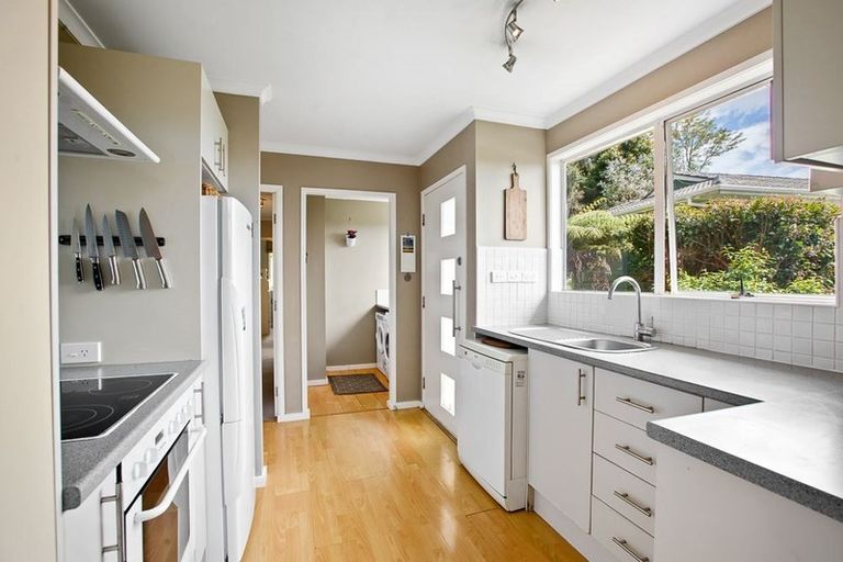 Photo of property in 9 Battenburg Place, Torbay, Auckland, 0630