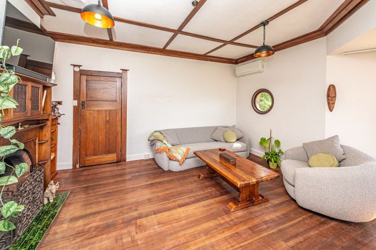 Photo of property in 21 Putiki Drive, Durie Hill, Whanganui, 4500