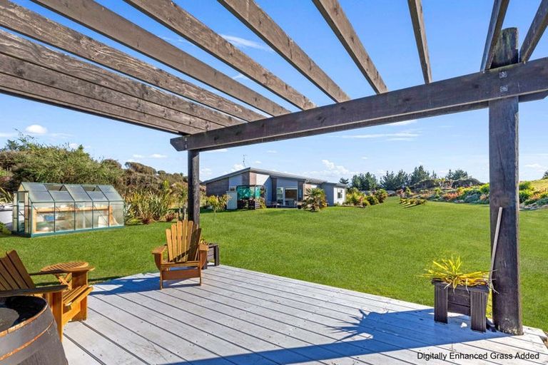 Photo of property in 76 Waitarere Rise Avenue, Waitarere, Levin, 5510