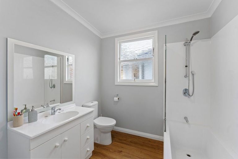 Photo of property in 25 Hillcrest Road, Raumati South, Paraparaumu, 5032