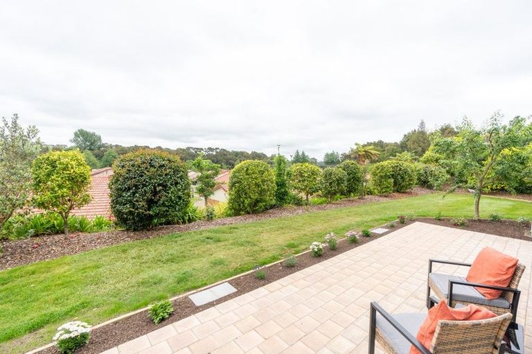 Photo of property in 61 Grosvenor Gardens, Flagstaff, Hamilton, 3210