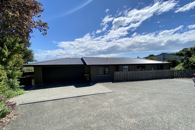 Photo of property in 19a Rangiora Terrace, Tahunanui, Nelson, 7011