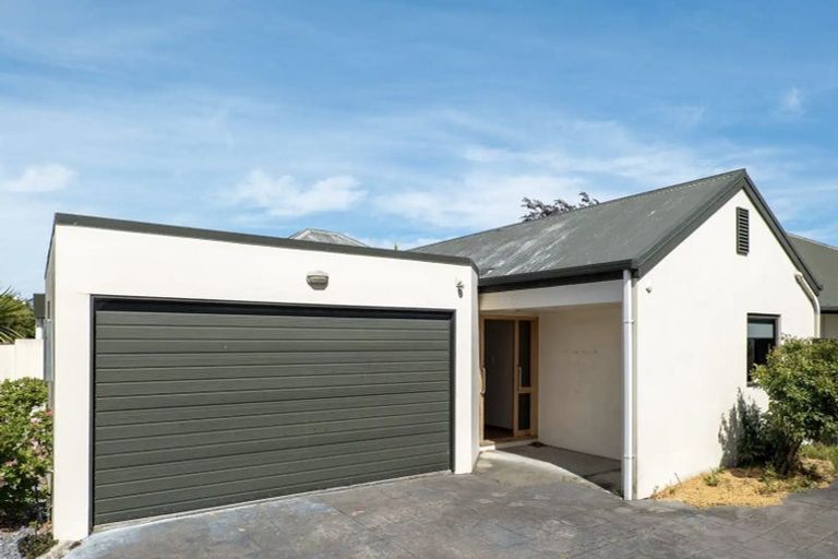 Photo of property in 50 Parade Court, Addington, Christchurch, 8024