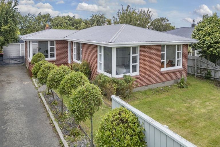 Photo of property in 28 Ashgrove Street, Rangiora, 7400