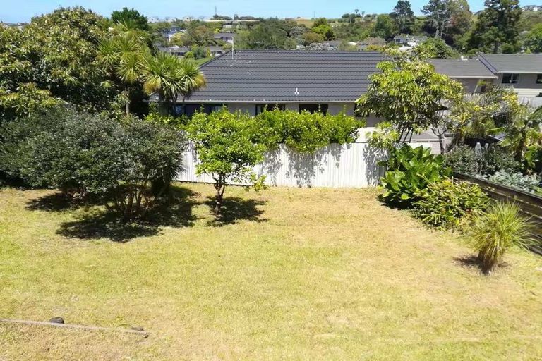 Photo of property in 29 Sycamore Drive, Sunnynook, Auckland, 0620