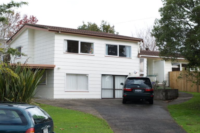 Photo of property in 40 Trelawn Place, Cockle Bay, Auckland, 2014