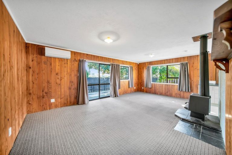 Photo of property in 45a Sutton Crescent, Papakura, 2110