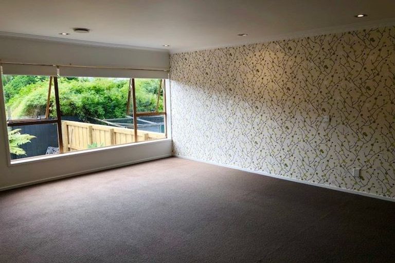 Photo of property in 2/32 Merani Street, Narrow Neck, Auckland, 0622