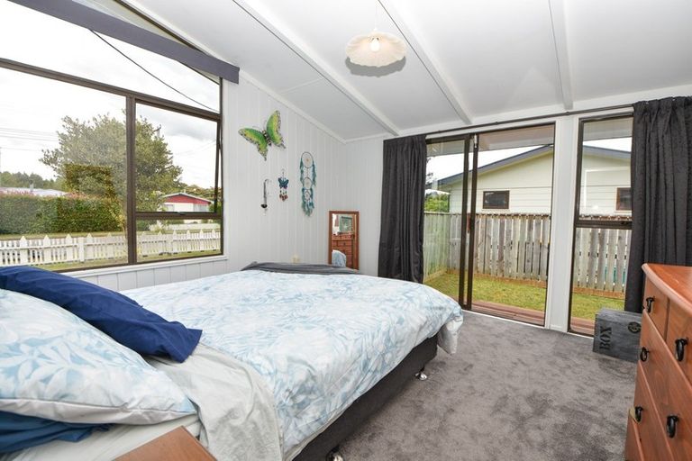 Photo of property in 28 Frederick Street, Carterton, 5713
