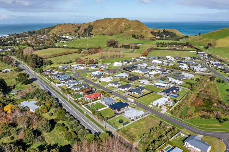 Photo of property in 19 Hamilton Drive, Wainui, Gisborne, 4010