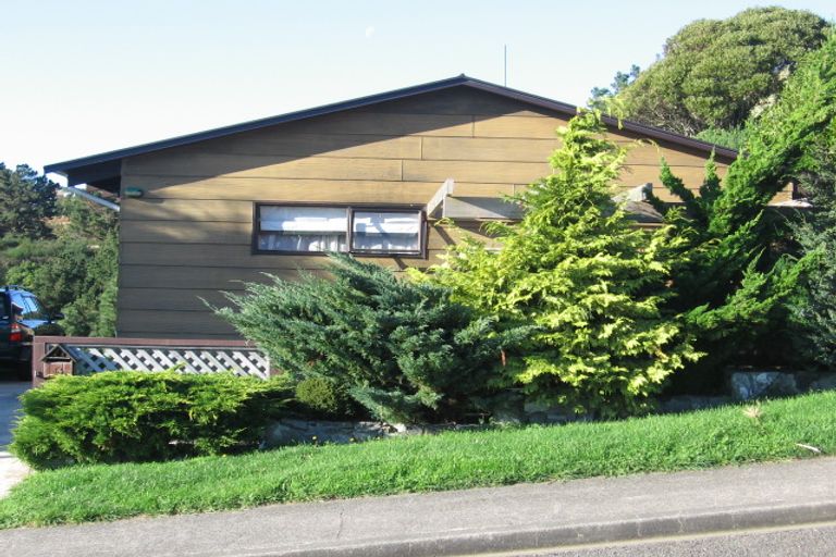 Photo of property in 34 Wingfield Place, Churton Park, Wellington, 6037