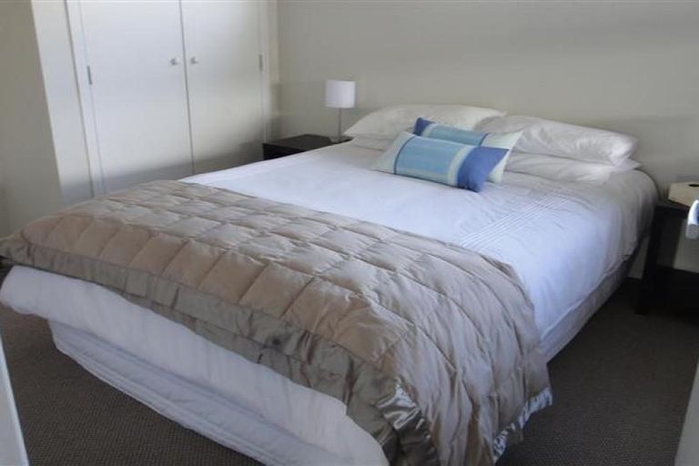 Photo of property in 10 Donnelly Street, Oakura, 4314