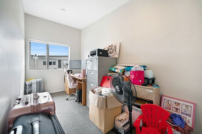 Photo of property in 6/45a Swanson Road, Henderson, Auckland, 0610