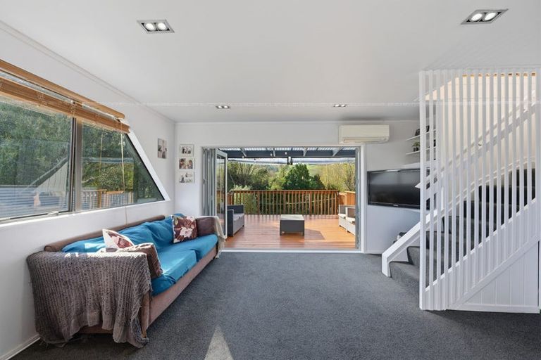 Photo of property in 125 Awaroa Road, Helensville, 0800