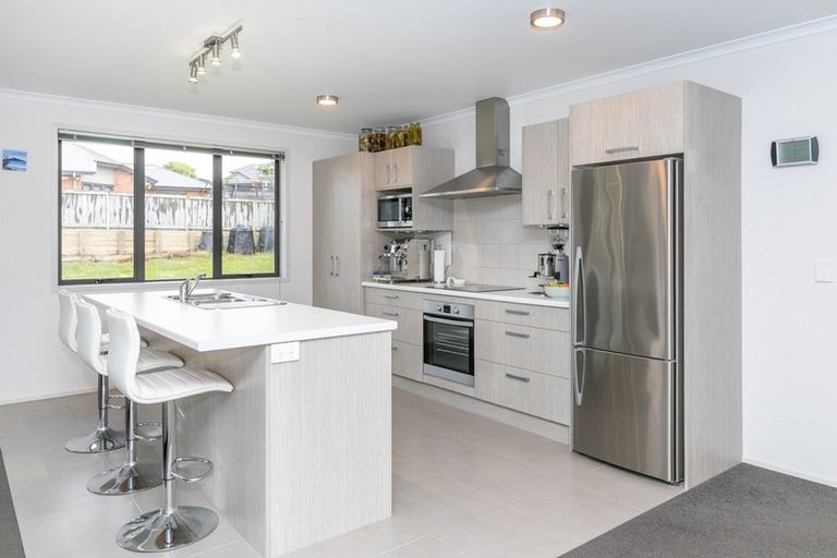 Photo of property in 8 Max Landing, Grandview Heights, Hamilton, 3200