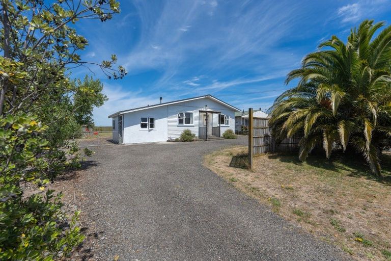 Photo of property in 4 Seabury Avenue, Foxton Beach, Foxton, 4815