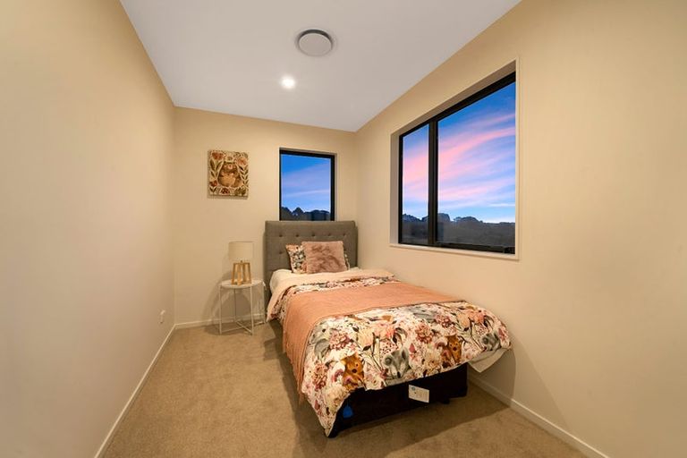 Photo of property in 33 Biokovo Street, Massey, 0614