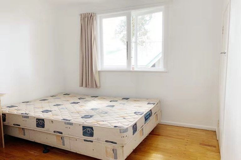 Photo of property in 108 Hepburn Road, Glendene, Auckland, 0602