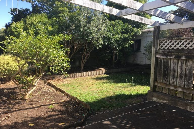 Photo of property in 2a Rawhiti Place, Saint Johns Hill, Whanganui, 4501