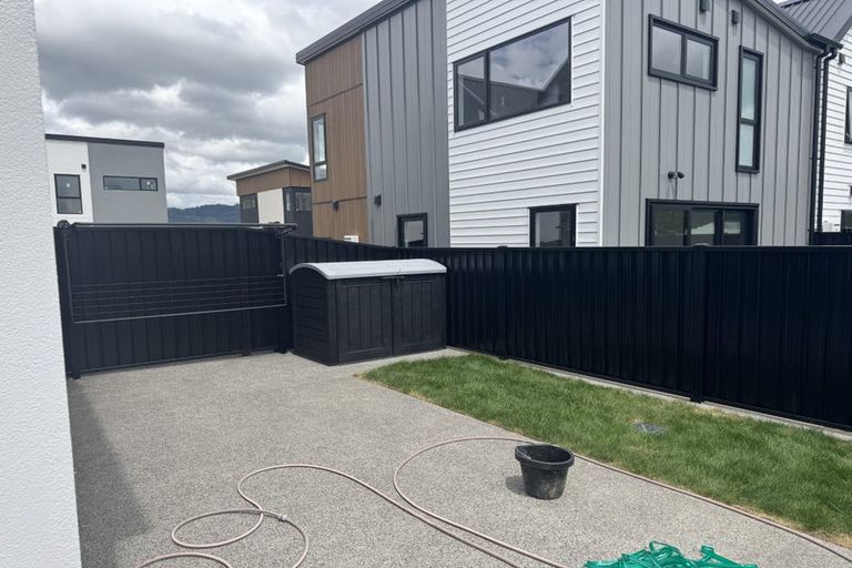 Photo of property in 7 Kumai Lane, Wallaceville, 5018