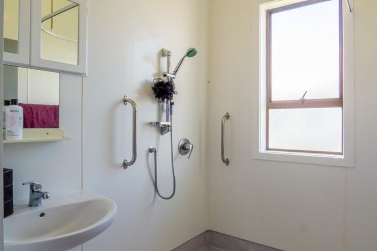 Photo of property in 97 College Road, Edgecumbe, 3120