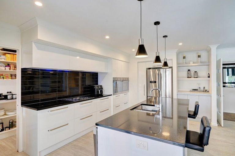 Photo of property in 6 Claremont Crescent, Amberley, 7410