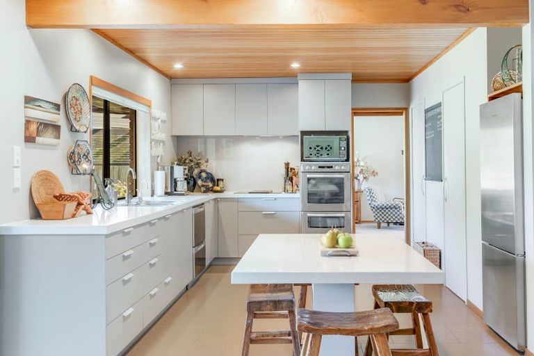 Photo of property in 5 Basilton Close, Bucklands Beach, Auckland, 2012