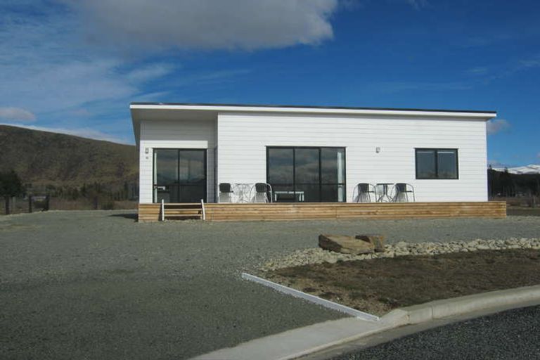 Photo of property in 16 Cirrus Place, Omarama, 9412