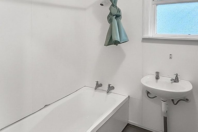Photo of property in 15 Redfern Street, Dannevirke, 4930