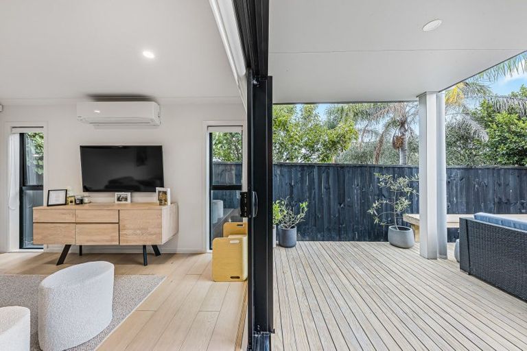 Photo of property in 125d Point Chevalier Road, Point Chevalier, Auckland, 1022