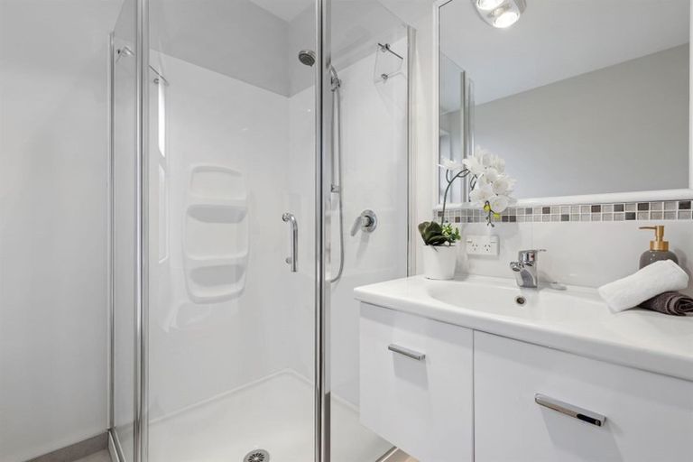 Photo of property in 12 Cyclamen Place, Aidanfield, Christchurch, 8025