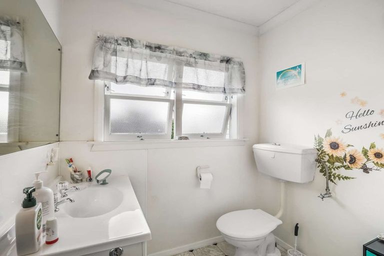 Photo of property in 2 Margaret Street, Levin, 5510