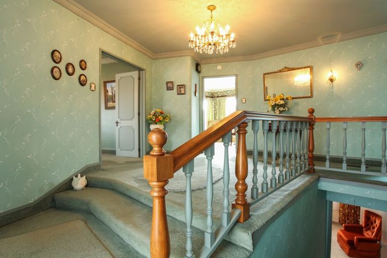 Photo of property in 2 Grassy Downs Place, St Andrews, Hamilton, 3200