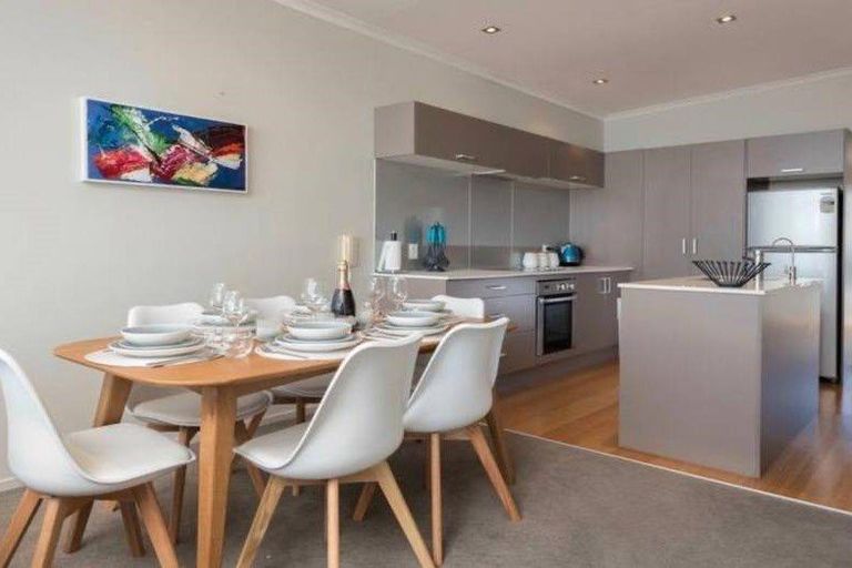 Photo of property in 277 Maunganui Road, Mount Maunganui, 3116