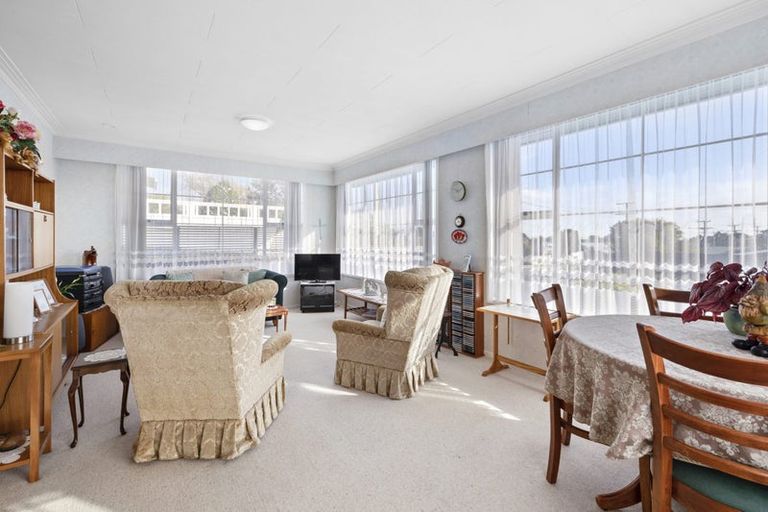 Photo of property in 38a Rimu Street, Strandon, New Plymouth, 4312