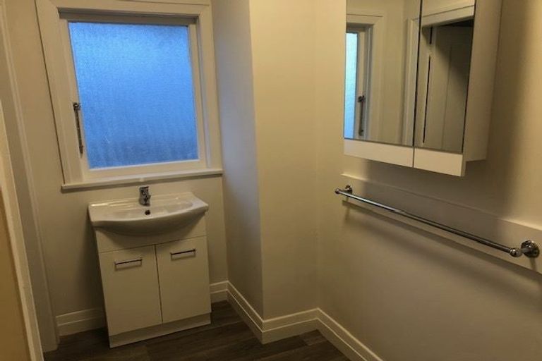 Photo of property in Elms Court Flats, 11/367 The Terrace, Te Aro, Wellington, 6011