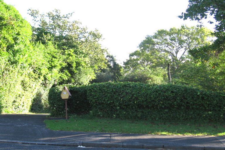 Photo of property in 46 Sylvan Crescent, Te Atatu South, Auckland, 0610