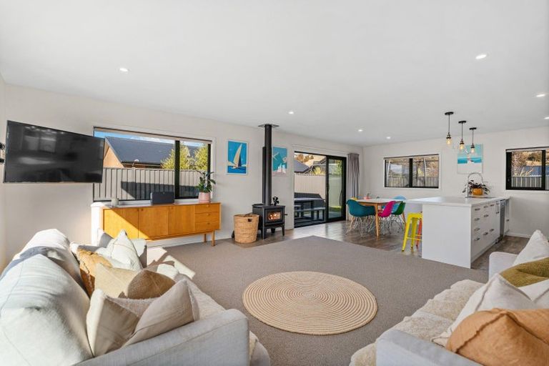 Photo of property in 29 Marbleleaf Lane, Albert Town, Wanaka, 9305