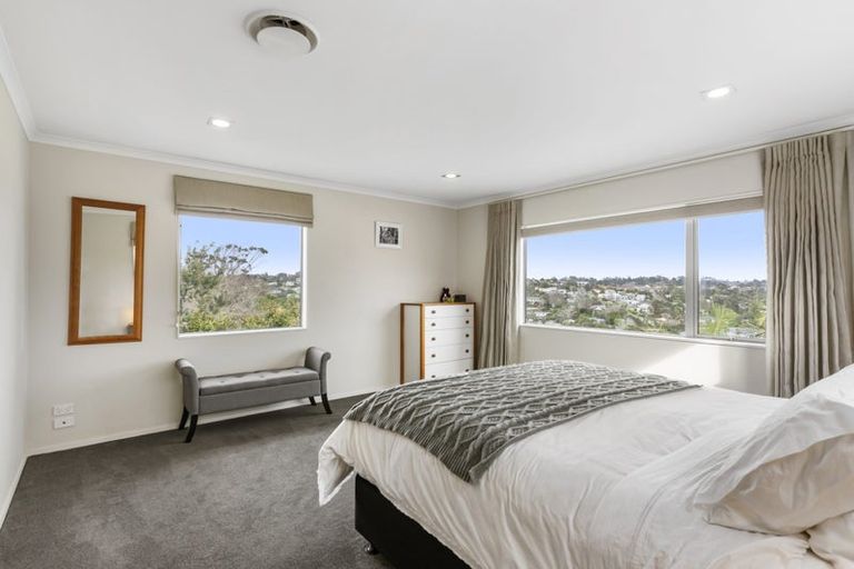 Photo of property in 135 Vipond Road, Stanmore Bay, Whangaparaoa, 0932