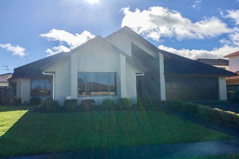 Photo of property in 14 Duntrune Road, Flat Bush, Auckland, 2016