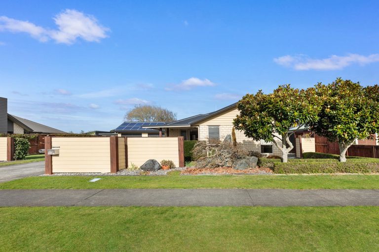 Photo of property in 76 Stirling Drive, Morrinsville, 3300