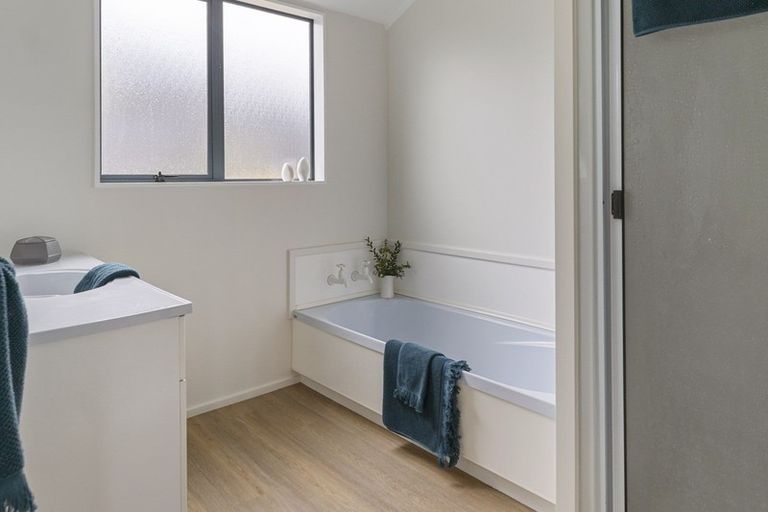 Photo of property in 1 Vining Crescent, Stoke, Nelson, 7011