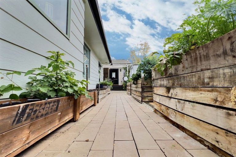 Photo of property in 1306a Jellicoe Street, Mayfair, Hastings, 4122