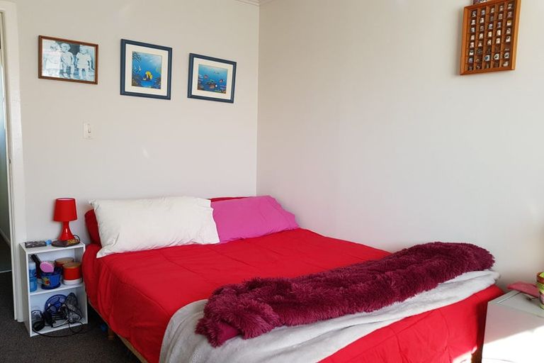 Photo of property in 18 Normandy Place, Henderson, Auckland, 0610