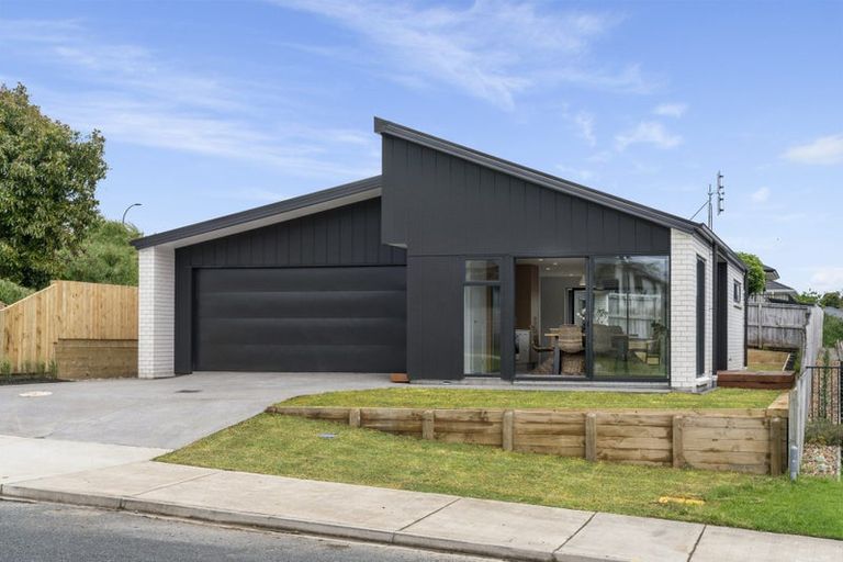 Photo of property in 7 Kayelene Place, Omokoroa, 3114