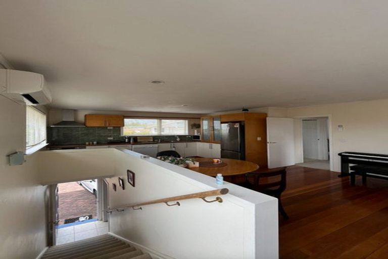 Photo of property in 8a Seine Road, Forrest Hill, Auckland, 0620