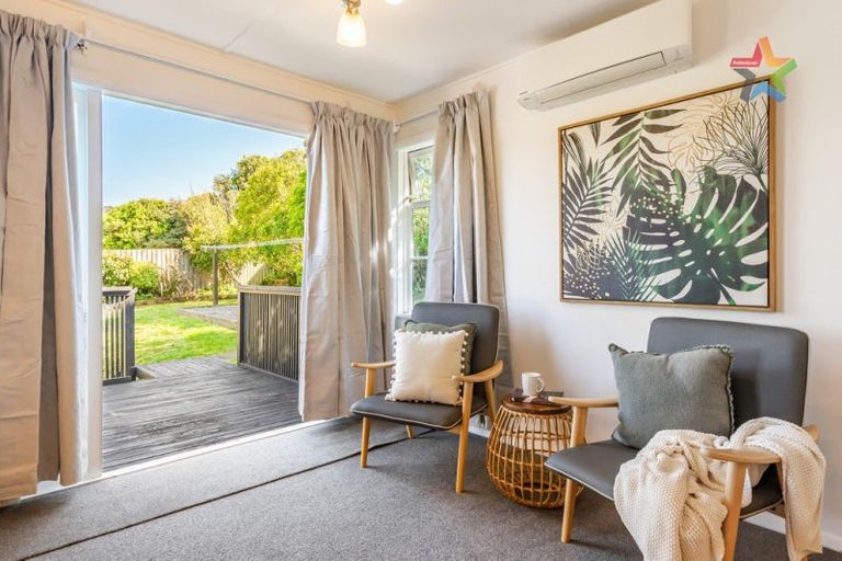 Photo of property in 3 Montgomery Avenue, Karori, Wellington, 6012