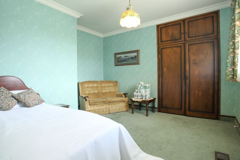 Photo of property in 2 Grassy Downs Place, St Andrews, Hamilton, 3200